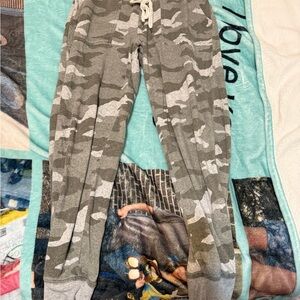 Aerie Kids Gray Camo Joggers